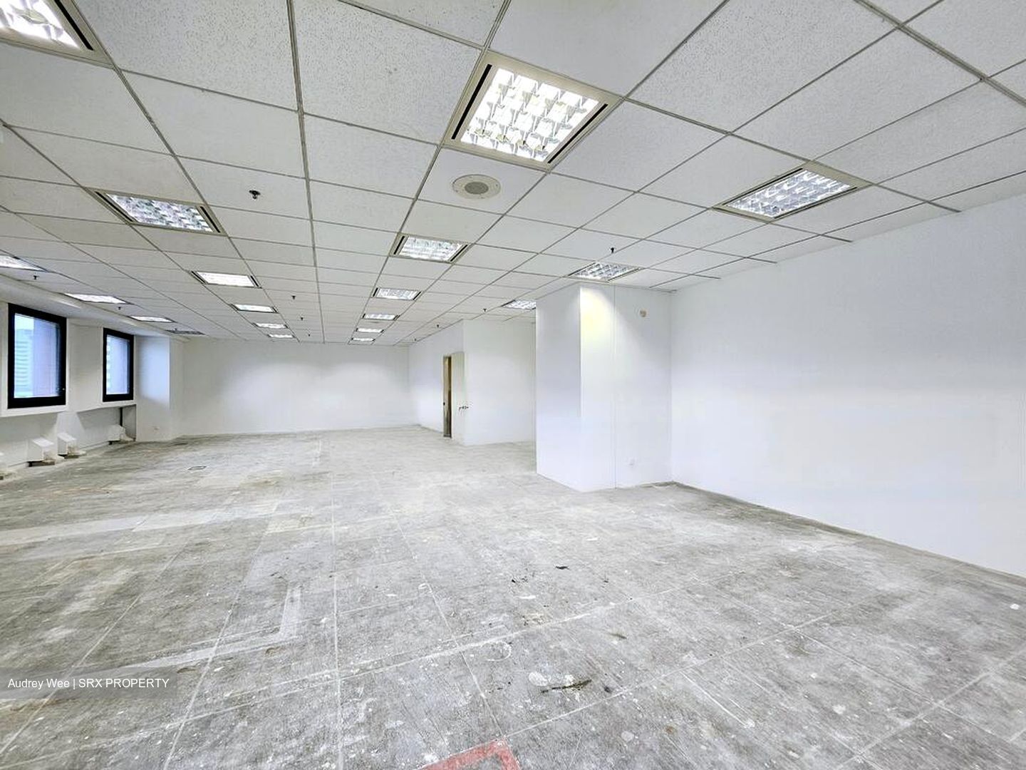 Ngee Ann City (D9), Office #483253891